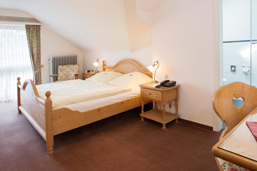 Landgasthof Gut Marienbildchen Roetgen Zimmer foto